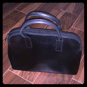 Furla black leather handbag 👜